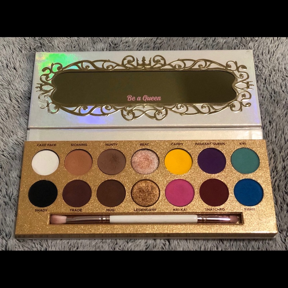 Lunar Beauty Life’s a drag palette